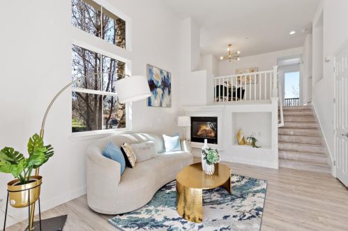 137 Holly Ter, Sunnyvale, CA 94086-6560