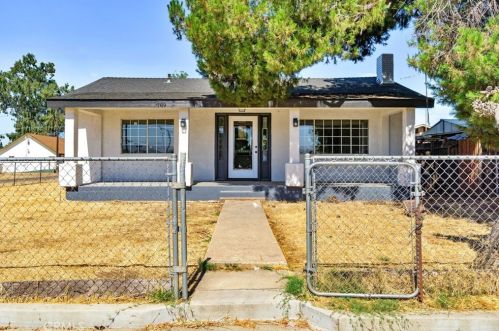 789 3rd St, Orange Cove, CA 93646-2408