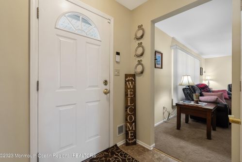 57 Thompson Bridge Rd, Jackson Twp NJ  08527-4623 exterior