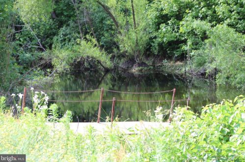 9085 James Madison Pkwy, Owens VA  22485-4903 exterior