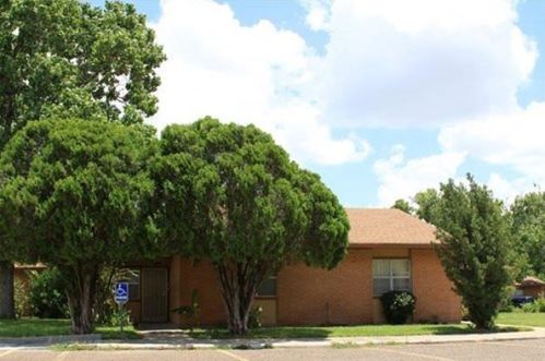 1601 Bridge Ave, Weslaco TX  78596-7949 exterior