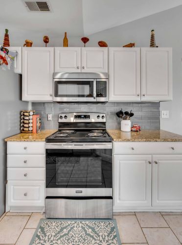 2585 Palmetto Hall Blvd, Mount Pleasant SC  29466-8076 exterior