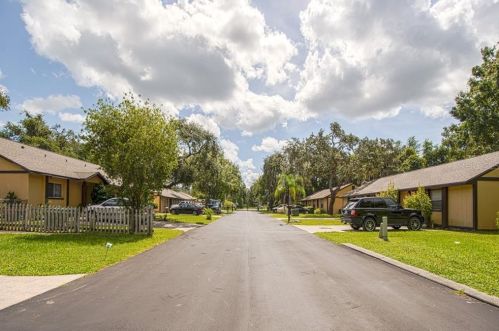 12415 Shearwater Dr, New Port Richey, FL 34654-1840