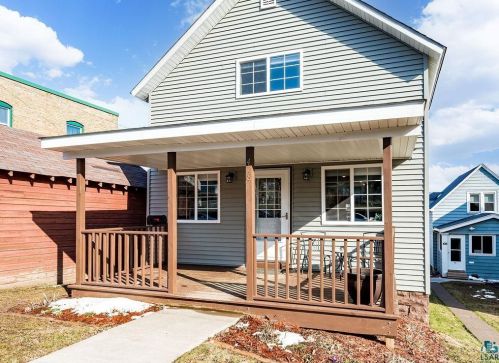 428 7th St, Duluth, MN 55805-1330