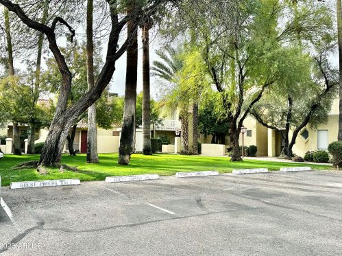 6540 7th Ave, Phoenix AZ  85013-1100 exterior