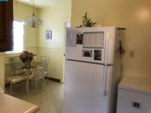 2033 87 Ave, Oakland CA  94621-1519 exterior