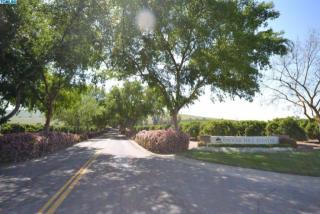130 High Sierra Dr, Exeter, CA 93221-9793