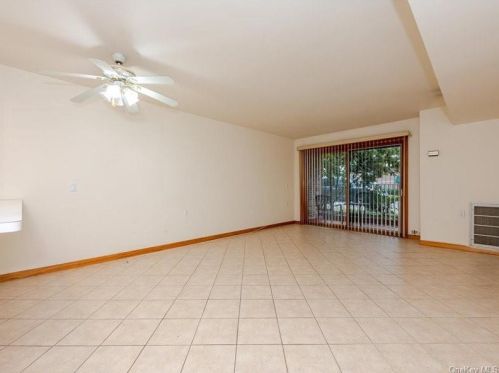 180 Davis Ave, Bronx, NY 10465-3184