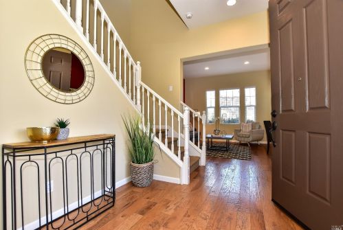 2005 Verbena Dr, Santa Rosa, CA 95404-7020