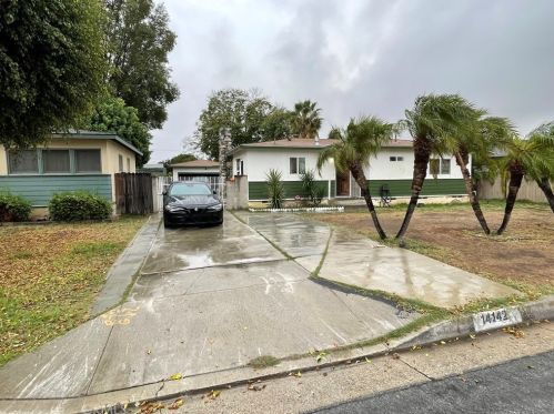 14142 Broadway, Whittier, CA 90604-1624