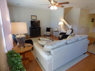 503 Yellow Hawthorn Cir, Summerville, SC 29483-1635