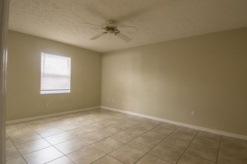 119 Essex Dr, Fort Pierce FL 34946-1228 exterior