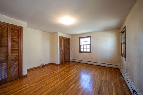 27 Cabot Dr, Nashua NH 03064-1630 exterior