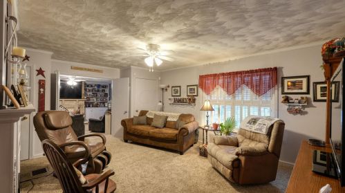 10272 Frd Rd, Cambridge OH  43725-9521 exterior