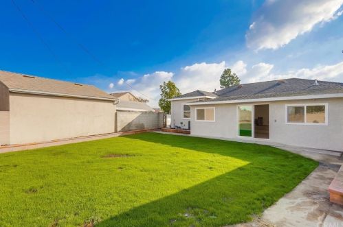 325 Cherry St, Brea CA  92821-6526 exterior