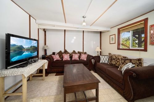 826 Lightcap St, Lancaster CA 93535-2720 exterior