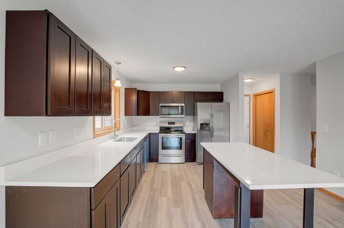 2161 Gentry Ave, Saint Paul, MN 55128-3714