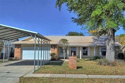 6520 Sandy Oaks Ln, Orlando, FL 32809-6618