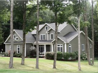 393 Sycamore St, Shelburne VT  05482-4448 exterior