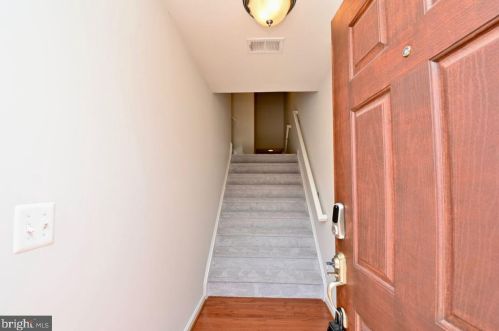 2431 Battery Hill Cir, Woodbridge, VA 22191-6515
