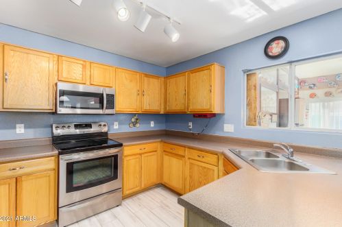 981 Desert Holly Dr, San Tan Valley, AZ 85143-4965