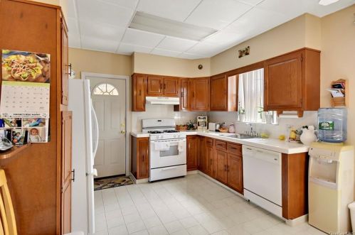 269 Rich Ave, Mount Vernon NY  10550-1511 exterior