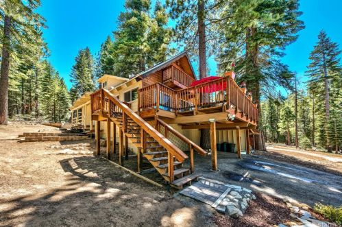 1468 Iroquois Cir, South Lake Tahoe, CA 96150-4730
