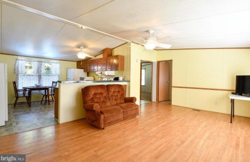 5906 Stanfield Rd, Spotsylvania VA  22551-2824 exterior