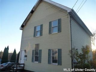16 Allen St, West Saugerties, NY 12477-1501