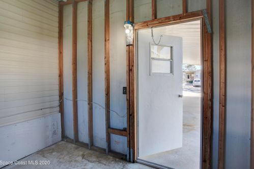 620 Puffin Dr, Sebastian FL  32976-7803 exterior