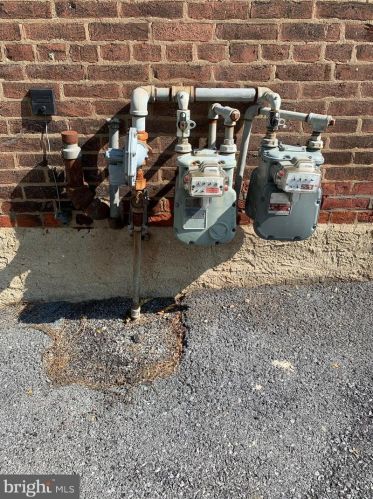 74 Evans St, Pottstown PA 19464-5547 exterior