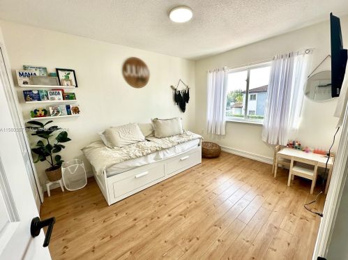 12733 28th Ct, Hollywood, FL 33027-4107