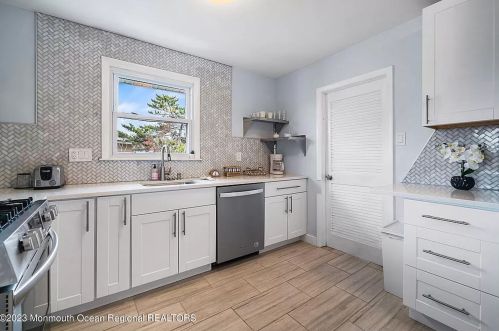 344 Hampshire Dr, Atlantic City, NJ 08406-1020