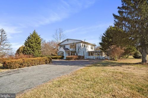 13070 Old Valley Pike, Edinburg VA  22824-3144 exterior