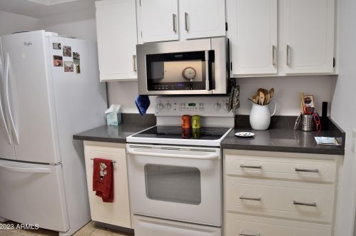 19455 Star Rdg Dr, Sun City AZ  85375-4118 exterior