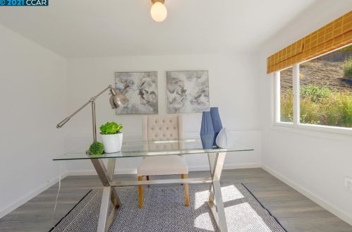 4 Loma Vista Dr, Orinda CA  94563-2213 exterior