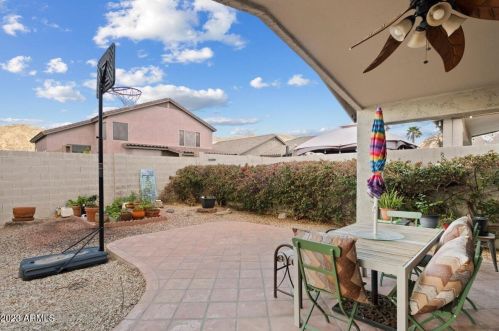 16030 18th Ave, Phoenix AZ  85045-1752 exterior