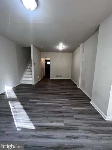 402 Adams St, Wilmington DE  19801-2017 exterior