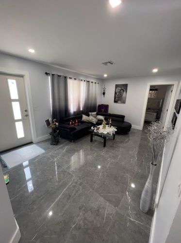 5835 Lime Rd, West Palm Beach, FL 33413-1848