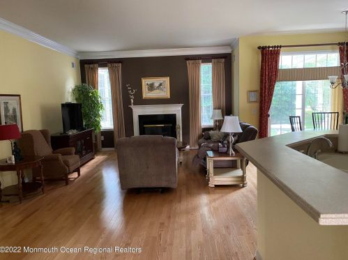 10 Quincy Ct, East Freehold NJ  07728-9251 exterior