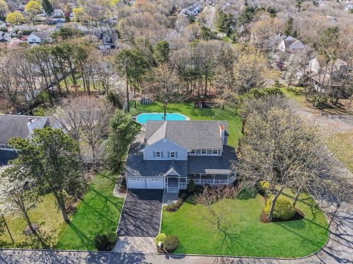 2 Hancock Ct, South Setauket, NY 11720-4611