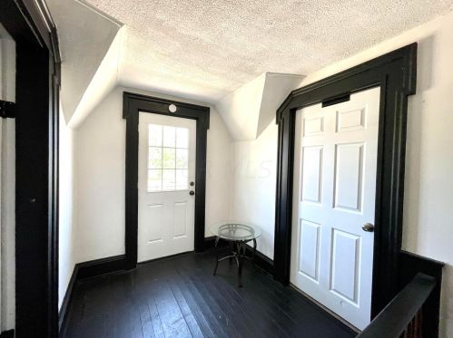 1023 Washington Ave, Washington Court House OH  43160-2057 exterior