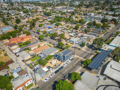 3095 J St, San Diego CA 92102-4411 exterior