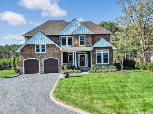 17 Adam Ln, West Hampton Beach, NY 11978-1444
