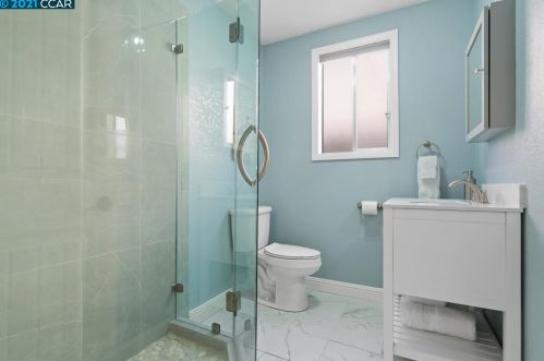 5500 Sandmound Blvd, Oakley CA  94561-5027 exterior