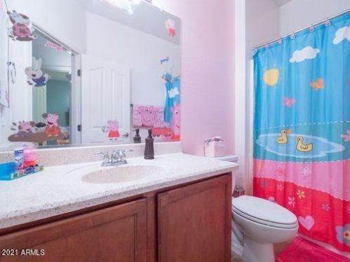 15881 74 Ave, Peoria AZ 85345-8900 exterior