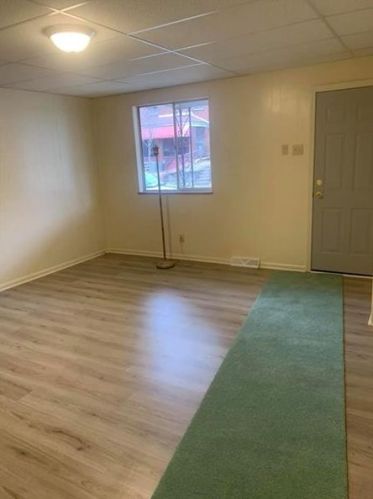 1937 Kenneth Ave, New Kensington, PA 15068-4224