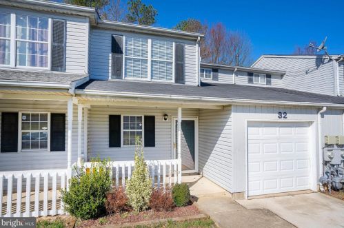 32 Freedom Trl, New Castle, DE 19720-3845