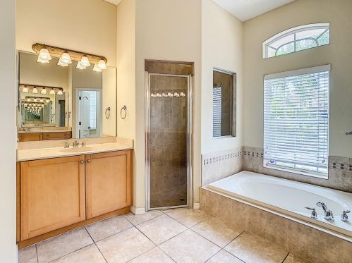 989 Cypress Cove Way, Tarpon Springs, FL 34688-7370