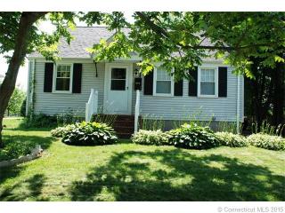 94 Lenox St, Manchester, CT 06040-4322